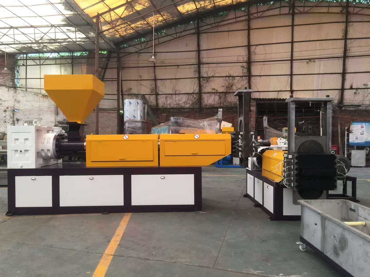 High performance plastic recycling /pelletizing machine